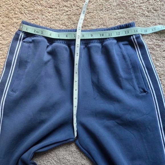 Abercrombie YPB neoKNIT MAX Dark Blue White Stripe Track Pants Size Medium - Picture 10 of 12